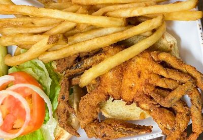 Henry&#039;s Restaurant photo